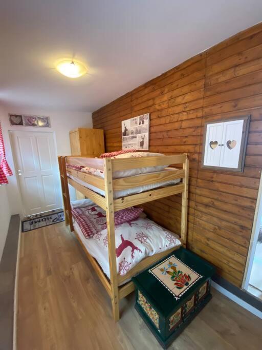 Huette Fuer Naturliebhaber - Kinder/ Ponyreiten Villa Zella-Mehlis Bagian luar foto